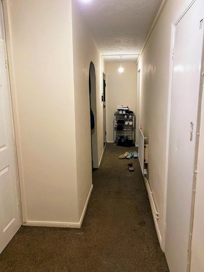 Comfortable Double Bedroom In London Hornchurch Kültér fotó