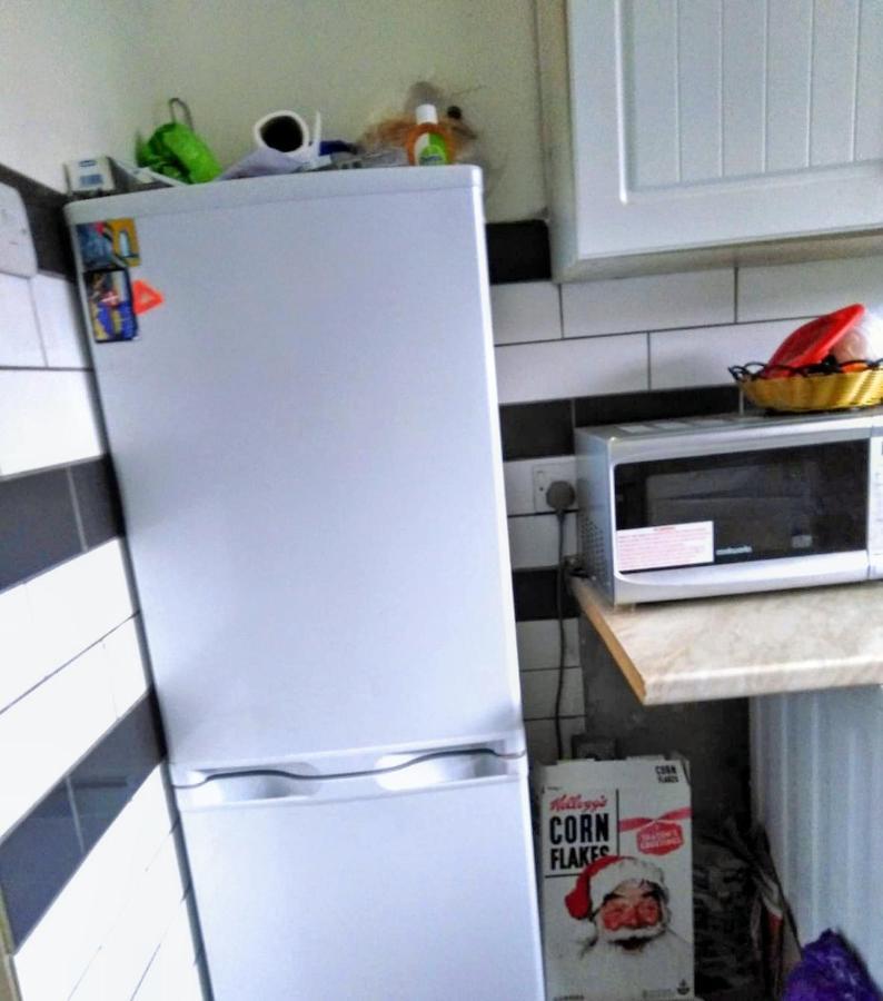 Comfortable Double Bedroom In London Hornchurch Kültér fotó